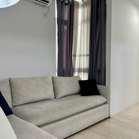 A&X Lovely And Central Apartment - 24H Self Check-In Tirana Exterior photo