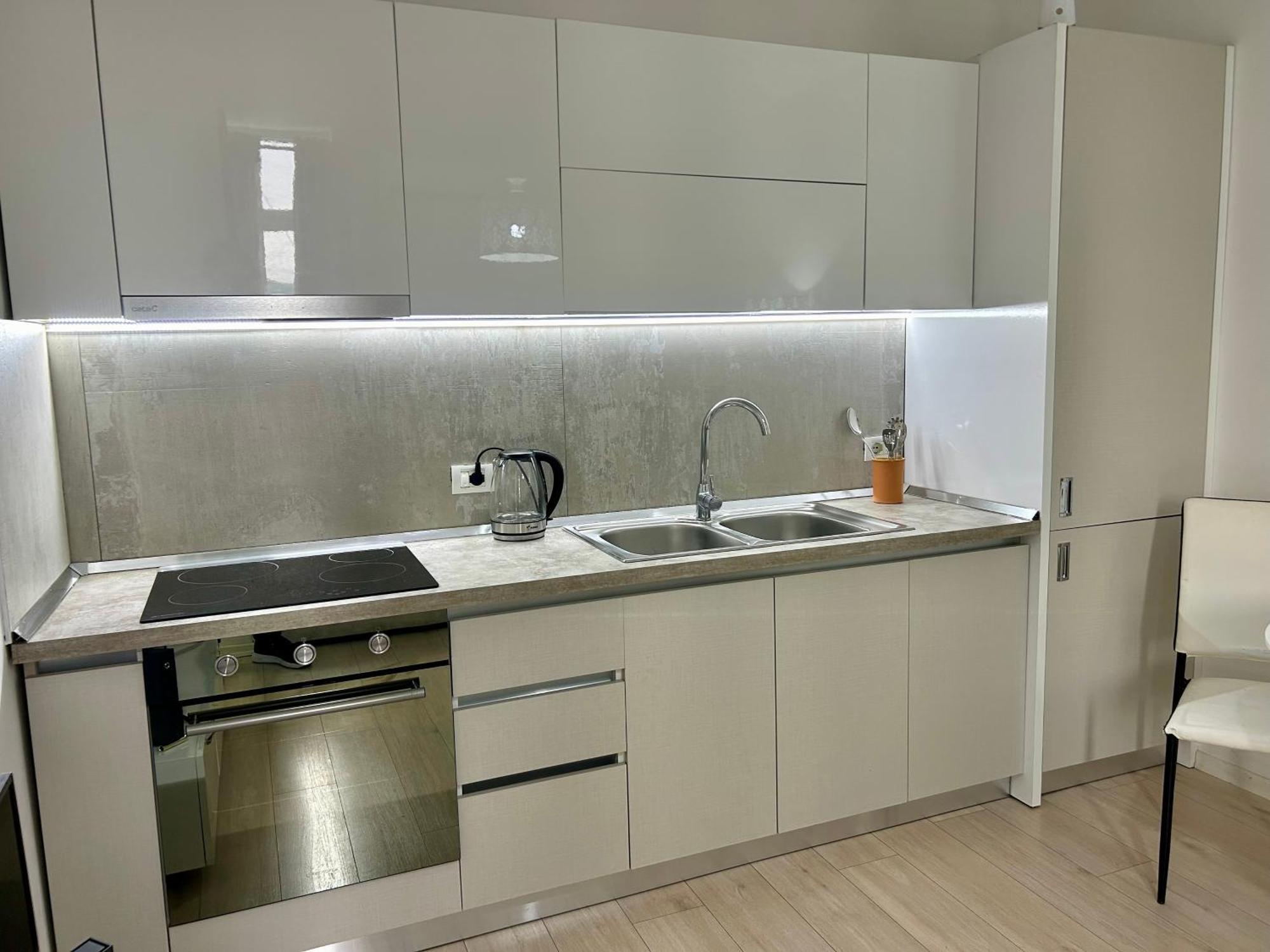 A&X Lovely And Central Apartment - 24H Self Check-In Tirana Exterior photo